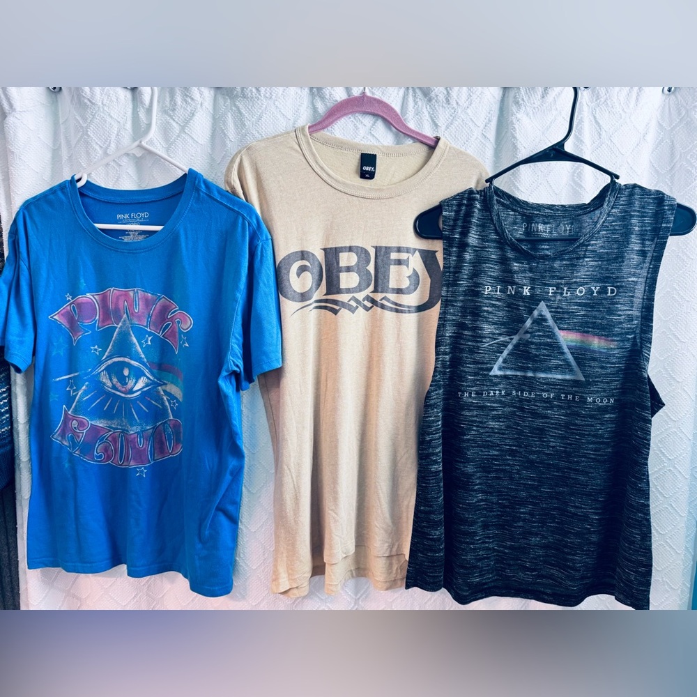 Lot of 3 Graphic Tees